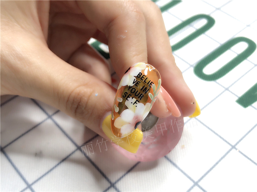 1591408662154105.jpg 20200427之間復(fù)古圓筆花.jpg