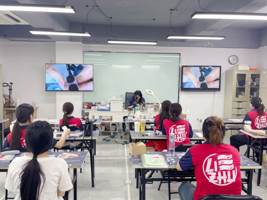 1735269017109064.jpg 900.jpg